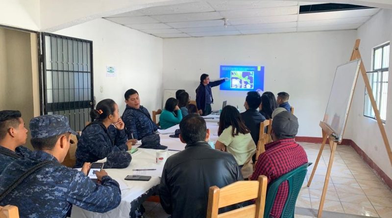 AMSCLAE prepara líderes ambientales para la cuenca del lago Atitlán