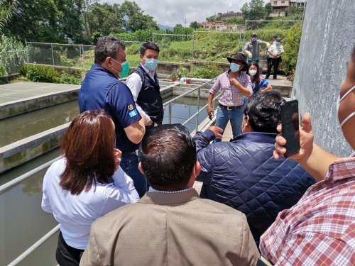 Vicepresidente de la República visita Planta de Tratamiento de Aguas Residuales en San José Chacayá