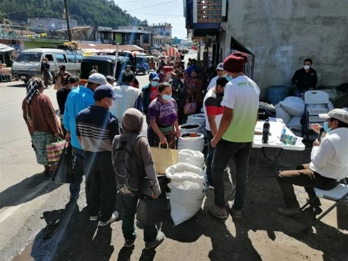 Abono orgánico es promocionado en Godínez 