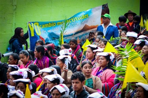 Educadores ambientales promuven mensaje ambiental ene evento catolico 