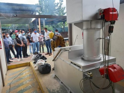 Autoridades municipales de la cuenca visitan planta incineradora de residuos sólidos