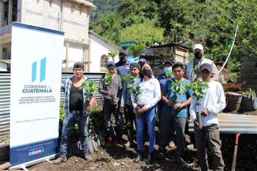 Caficultores beneficiarios establecerán prácticas de conservación de suelos en áreas susceptibles a la erosión