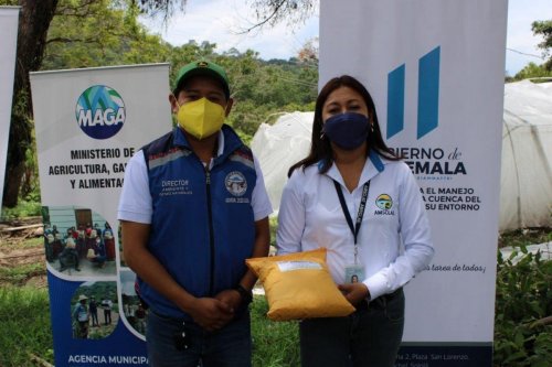 Lanzamiento oficial mejorador de Suelos "Compost Atitlán" 