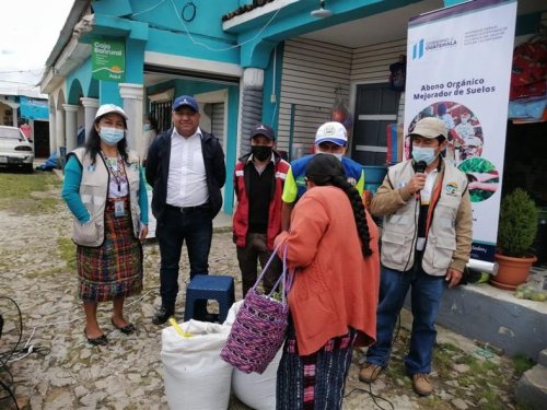 Mejorador de suelos promovido en Chichicastenango