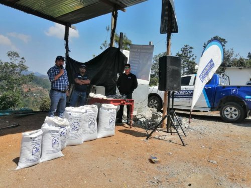  Compost Atitlán es comercializado en Chichicastenango