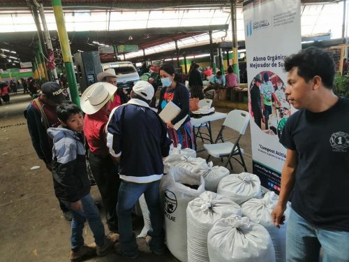 Abono Orgánico es promovido en agricultores de la cuenca del lago Atitlán 