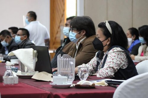 Alcaldes participan en diálogo para mejorar la gestión del agua y saneamiento en la cuenca del lago Atitlán