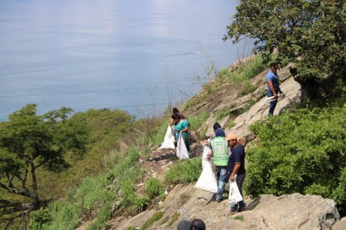 Unidos para el rescate y conservación de los recursos naturales de la cuenca del lago Atitlán 