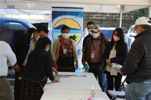 Educación Ambiental para la cuenca de lago Atitlán. 