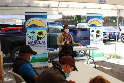 Educación Ambiental para la cuenca de lago Atitlán. 