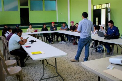 Estrategias integradas para la conservación ambiental de Santa Cruz La Laguna