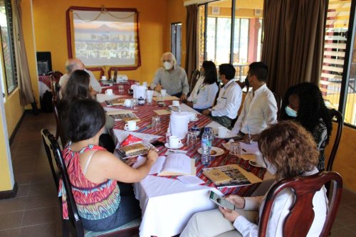 Coordinación institucional fortalecerá proyectos de emprendedores de la Cuenca del lago Atitlán