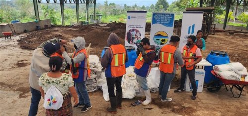 Entrega de equipo fortalecerá gestión integral de los residuos y desechos sólidos en Santiago Atitlán