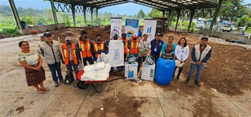 Entrega de equipo fortalecerá gestión integral de los residuos y desechos sólidos en Santiago Atitlán