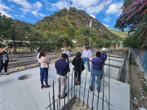 En el marco de la reunión de coordinación ejecutiva de la AMSCLAE, el Director Ejecutivo Ing. Pedro Geovanni Toc Cobox, presentó ante los miembros que integran la coordinación, los proyectos que se ejecutaron, así como los procesos e iniciativas que requieren seguimiento y acompañamiento