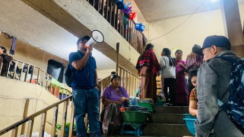 Campaña de perifoneo en Santiago Atitlán 