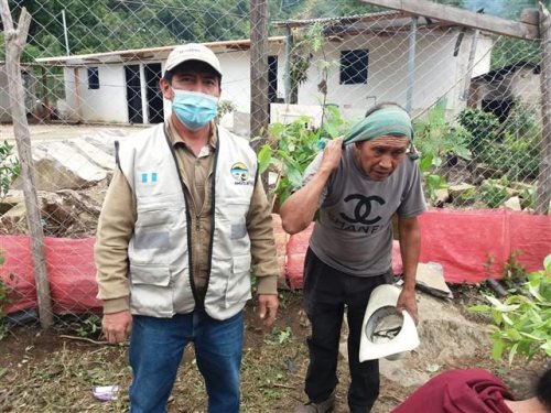 comunidad de Pajomel, Santa Cruz La Laguna,  quienes reforestarán un área de 7.12 hectáreas de suelo