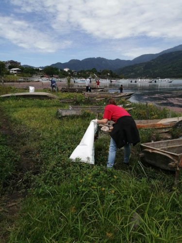 Jornada de limpieza promueve el manejo adecuado de los residuos sólidos en Santiago Atitlán