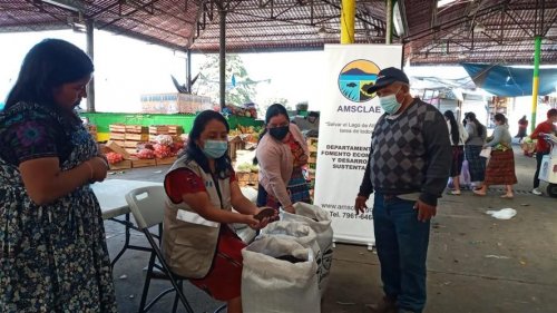 I Venta y promoción de Abono Orgánico "Compost Atitlán"