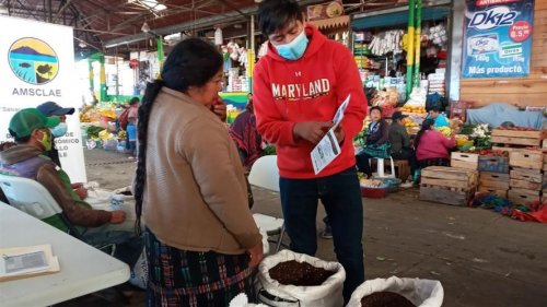 I Venta y promoción de Abono Orgánico "Compost Atitlán"