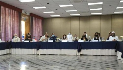 Gobiernos locales participan en la presentación del estado actual del Lago y grandes retos para la Cuenca del Lago Atitlán.