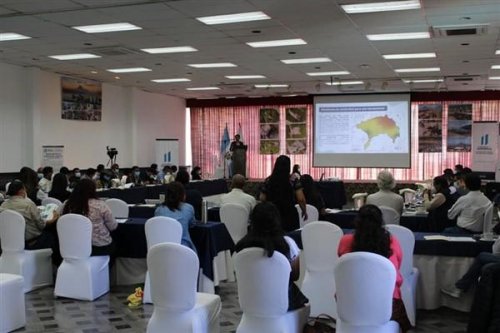 Gobiernos locales participan en la presentación del estado actual del Lago y grandes retos para la Cuenca del Lago Atitlán.