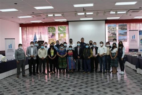 Gobiernos locales participan en la presentación del estado actual del Lago y grandes retos para la Cuenca del Lago Atitlán.