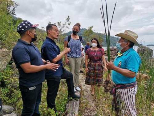 Comisión de vicepresidencia realiza gira de trabajo en Santiago Atitlán