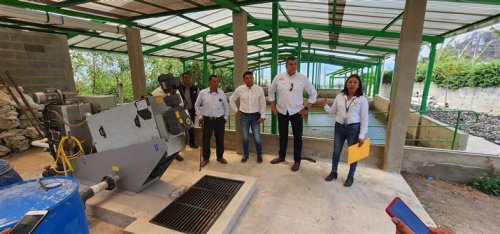 Vicepresidente de la República y miembros de la coordinación ejecutiva de la AMSCLAE visitan proyecto tecnológico de energías renovables en Santa Catarina Palopó 
